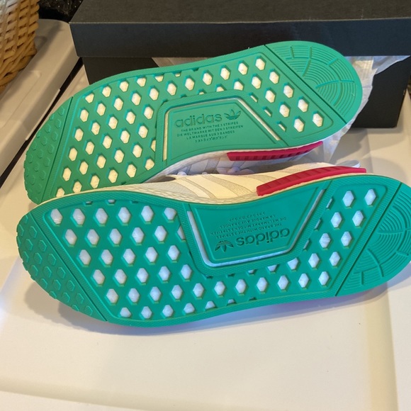 adidas Originals Women's NMD_r1's sneaker - Picture 9 of 12